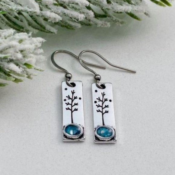 Jewelry - Stunning Tree earrings